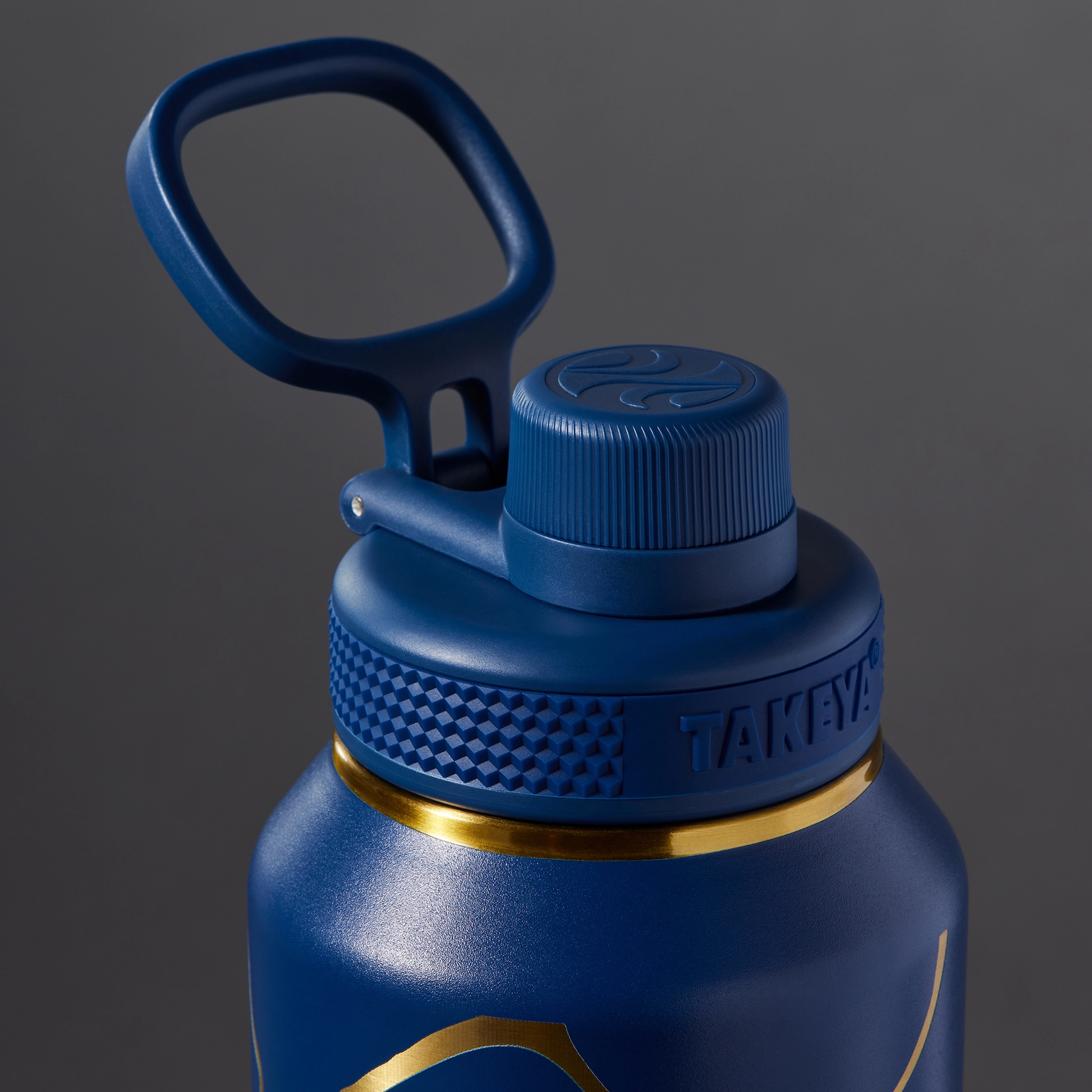 kintsugi-water-bottle-with-spout-lid-w1 51390-TK_HO25_Kintsugi_Takeya9266.png